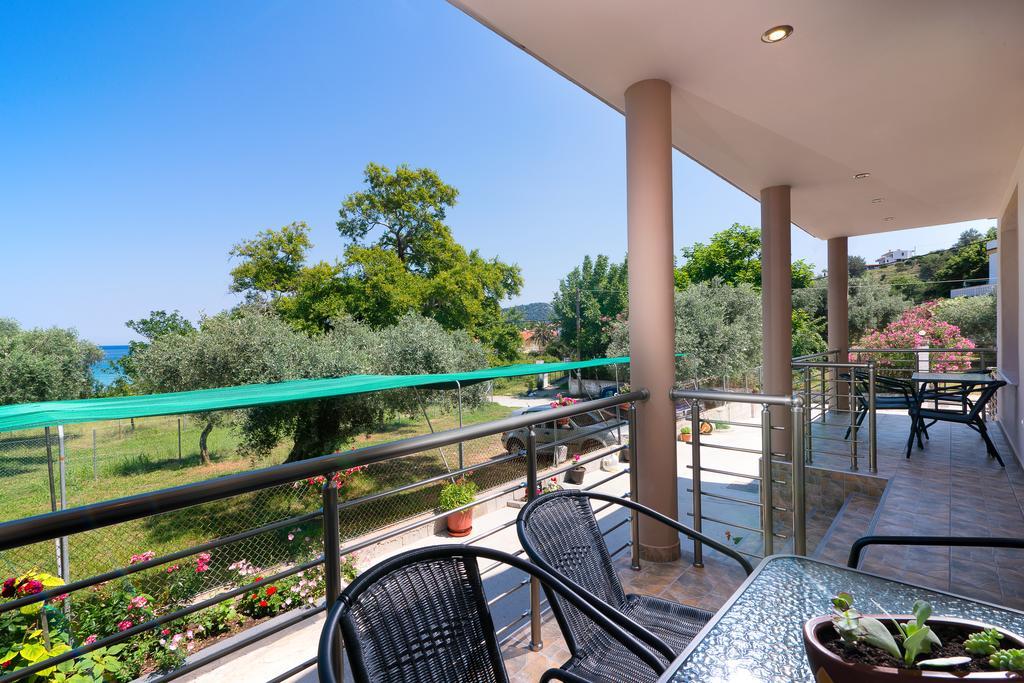 Kapsogeorgis Rooms Kinira Exterior foto